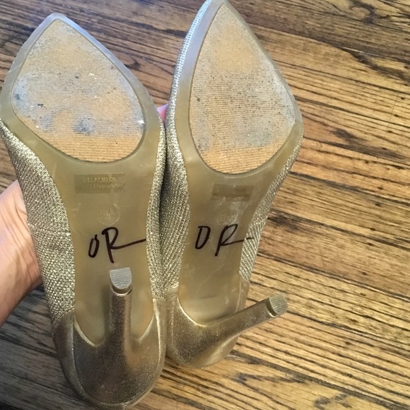 Pumps - Picture 5 of 7